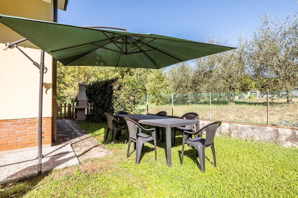Appartamento Poggio Del Sole Lucca Exterior foto