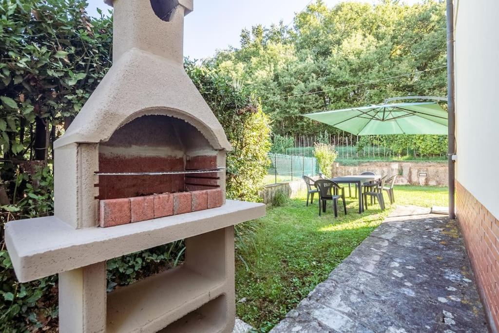 Appartamento Poggio Del Sole Lucca Exterior foto